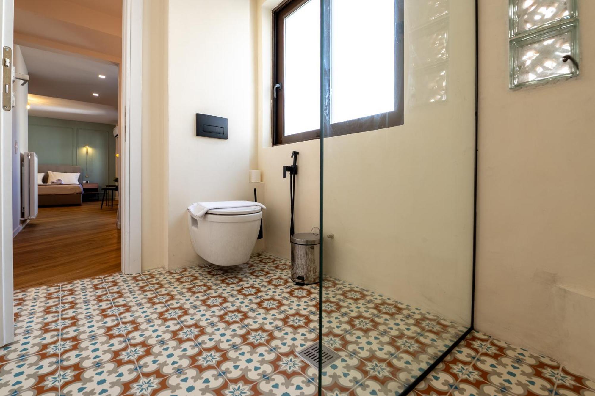 Apartment Live Life Plaka *