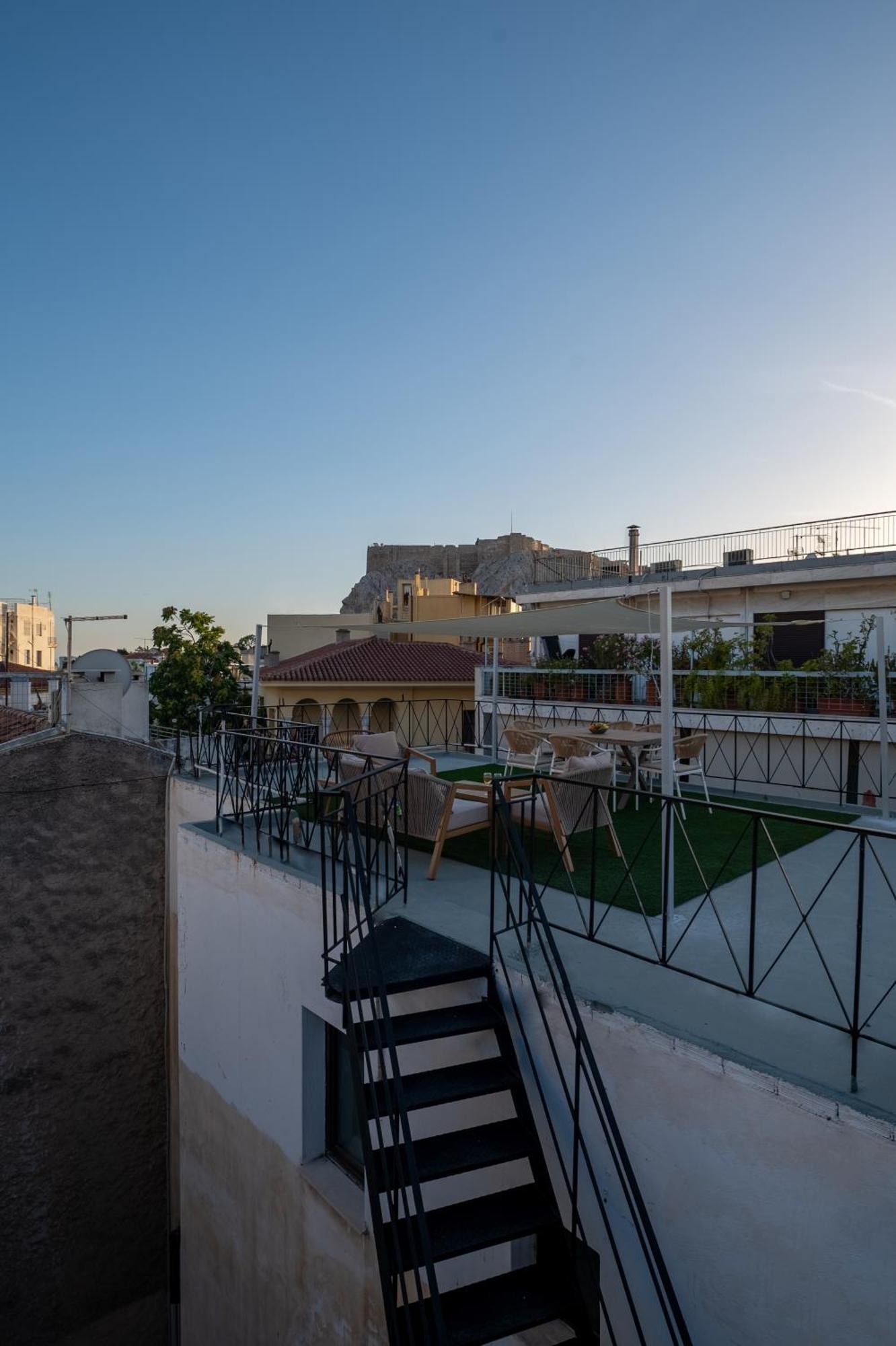 Apartment Live Life Plaka *