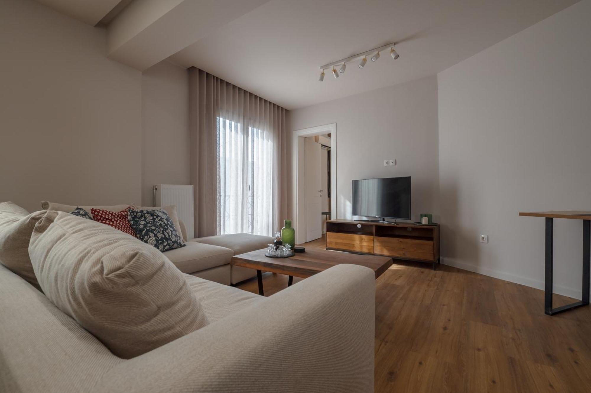Live Life Plaka Apartment *