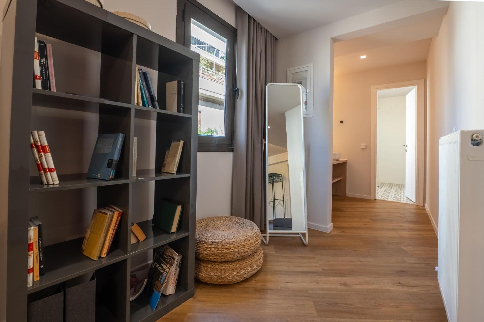 Apartment Live Life Plaka *