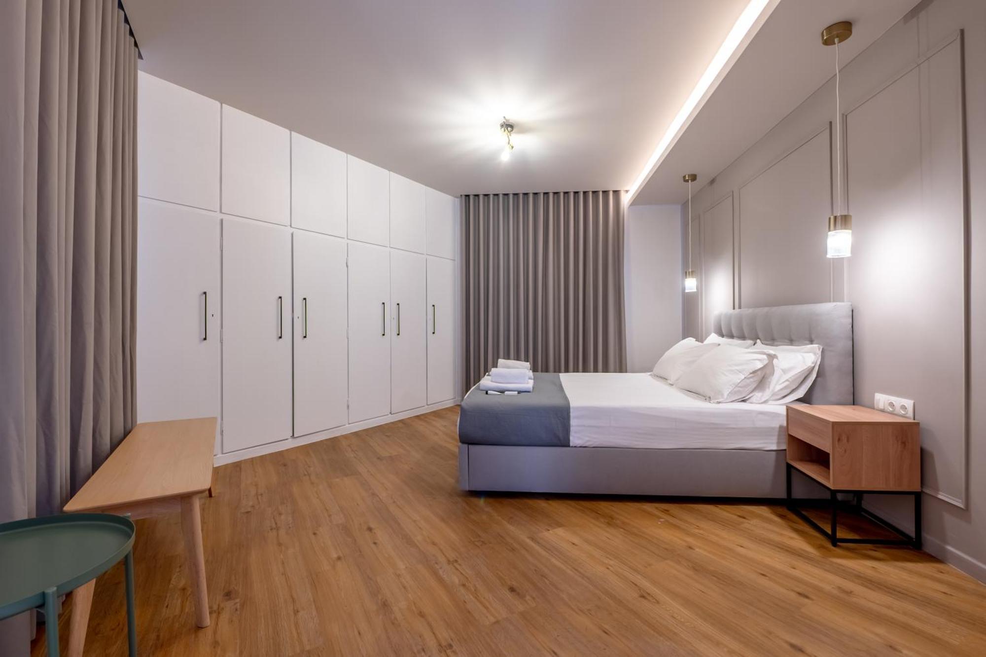 Live Life Plaka Apartment *